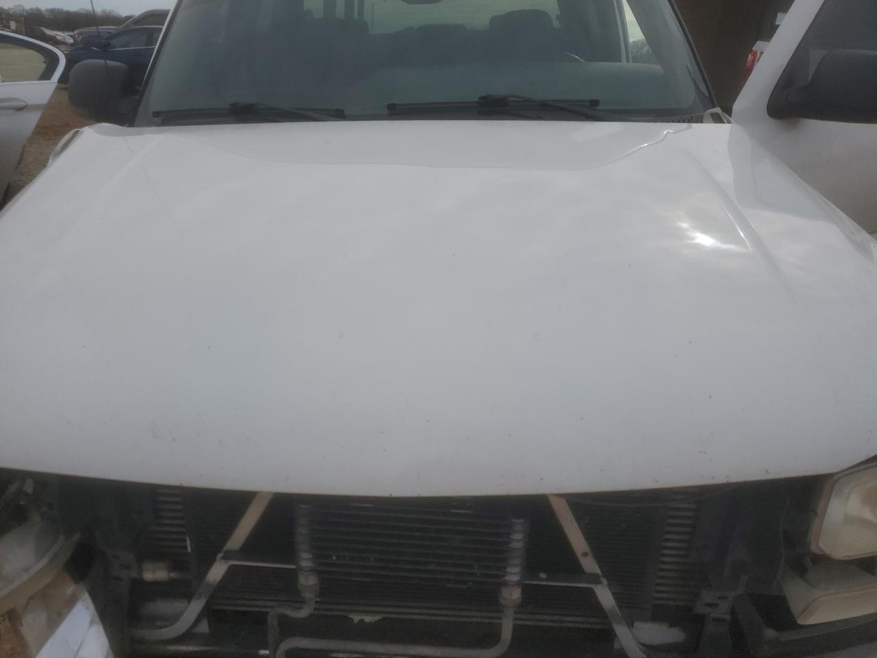 2005 GMC Sierra - Image 13