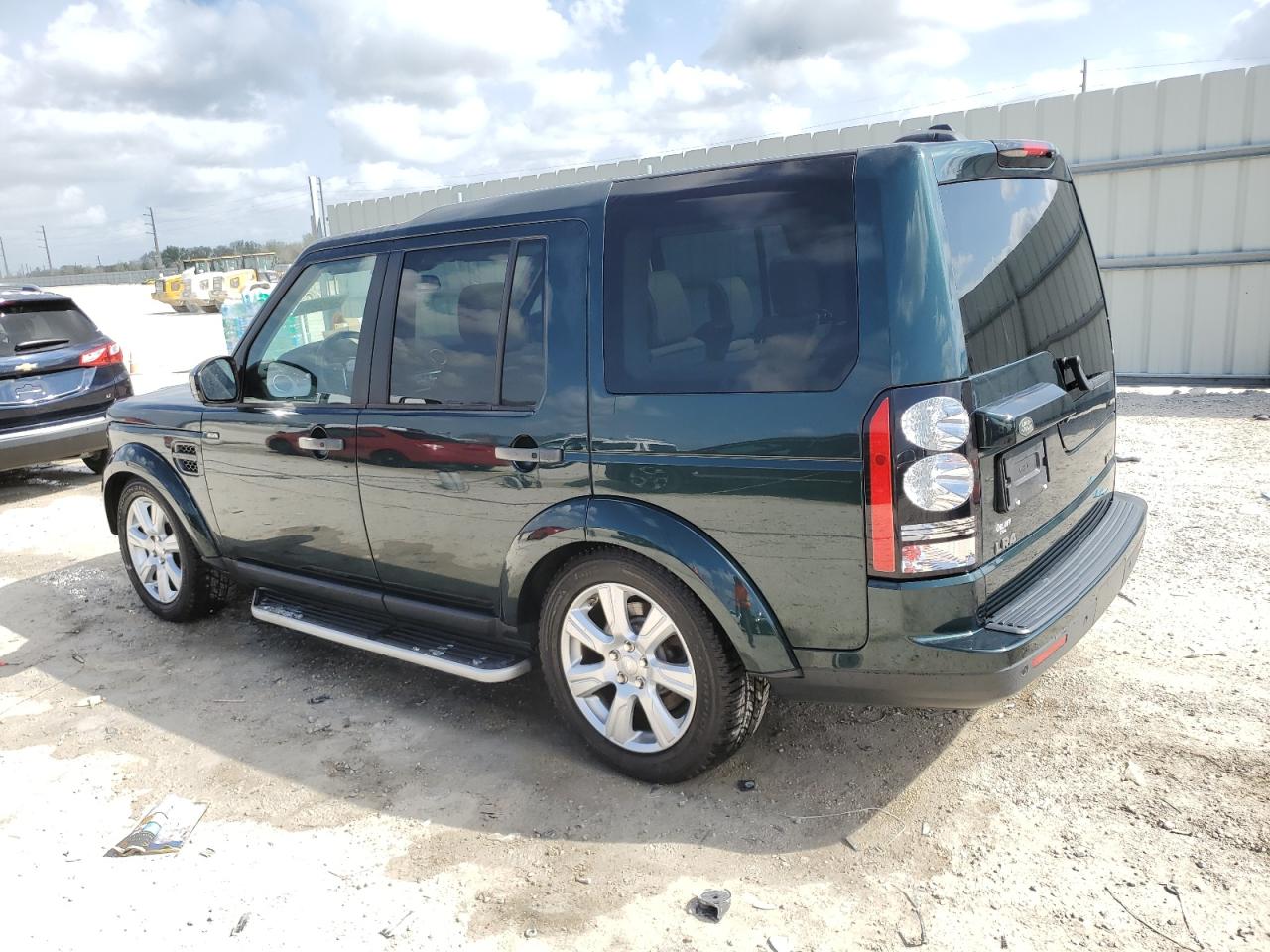 2015 Land Rover LR4 - Image 2