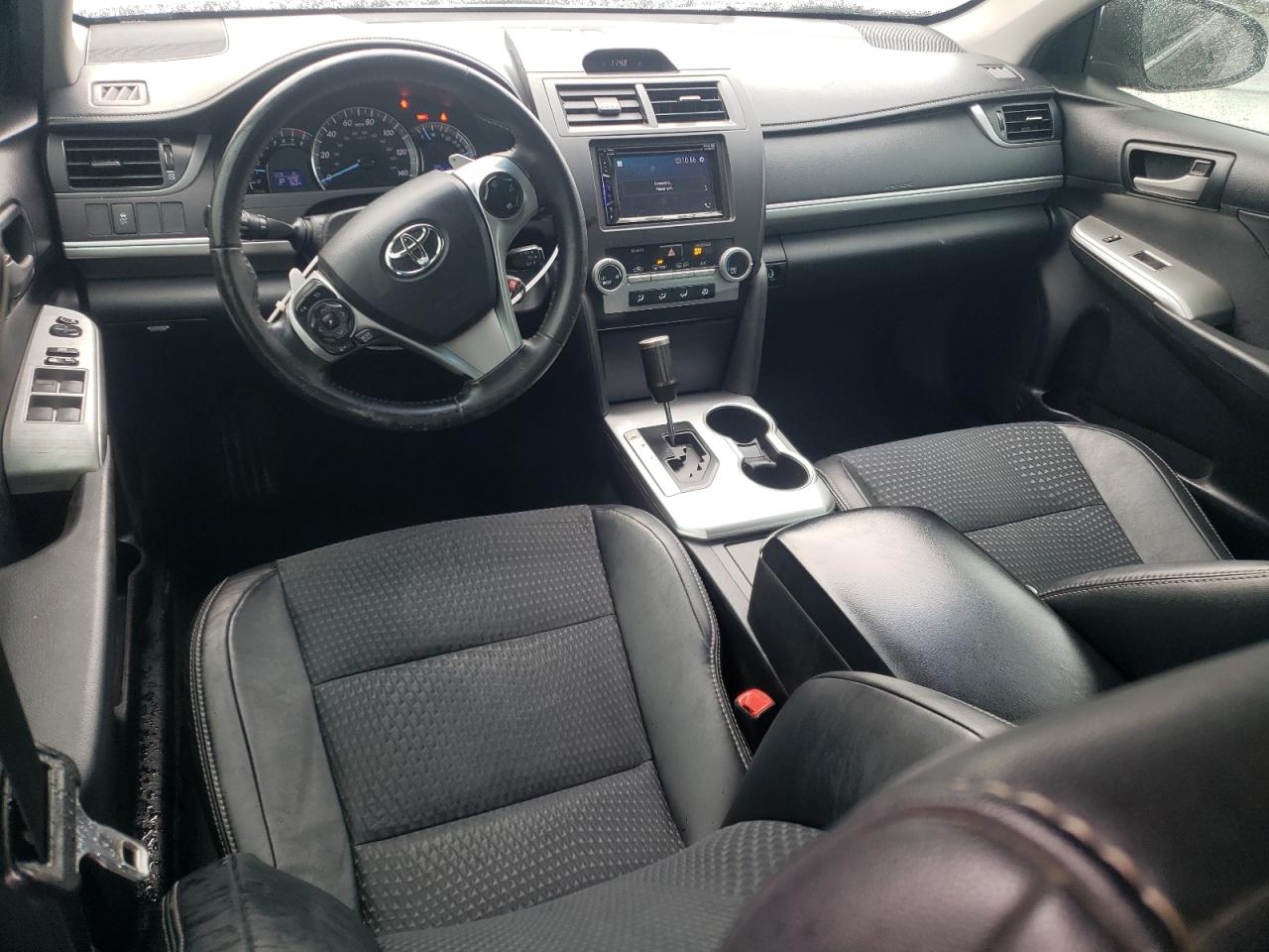 2014 Toyota Camry - Image 8