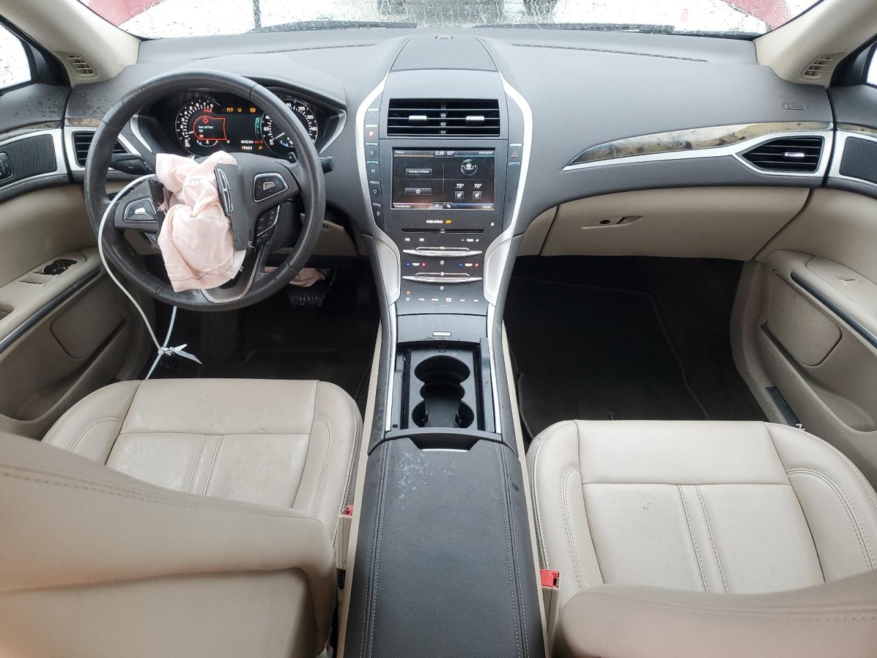 2016 Lincoln MKZ - Image 8