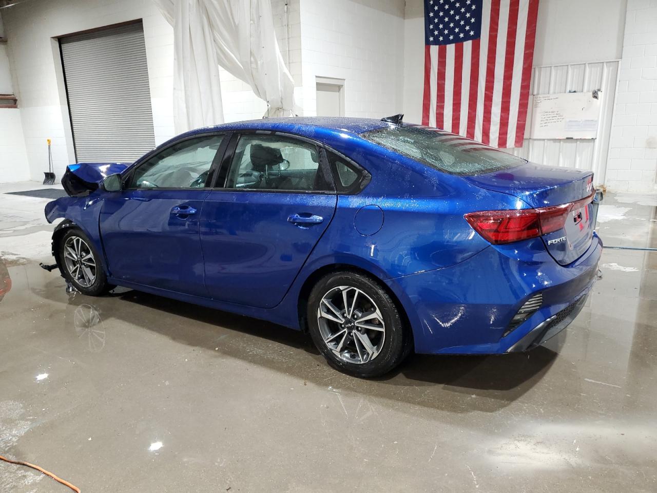 2023 Kia Forte - Image 2