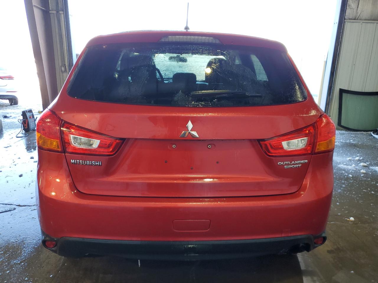 2014 Mitsubishi Outlander - Image 6