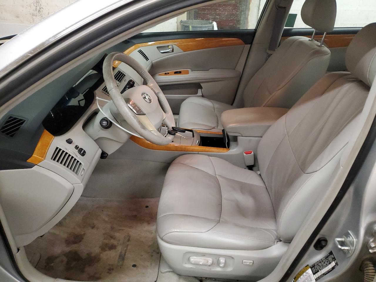 2006 Toyota Avalon - Image 7