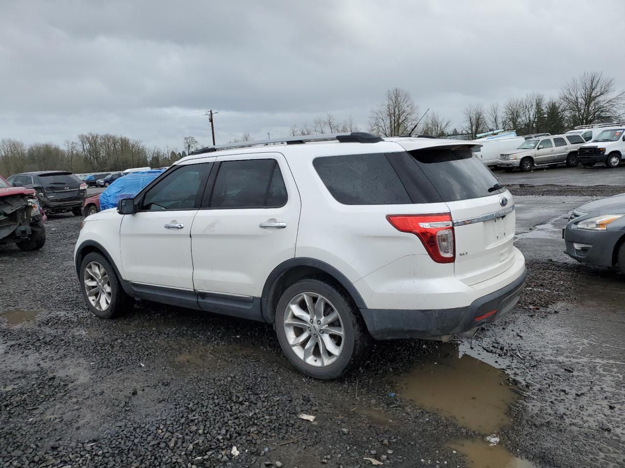 2014 Ford Explorer - Image 2