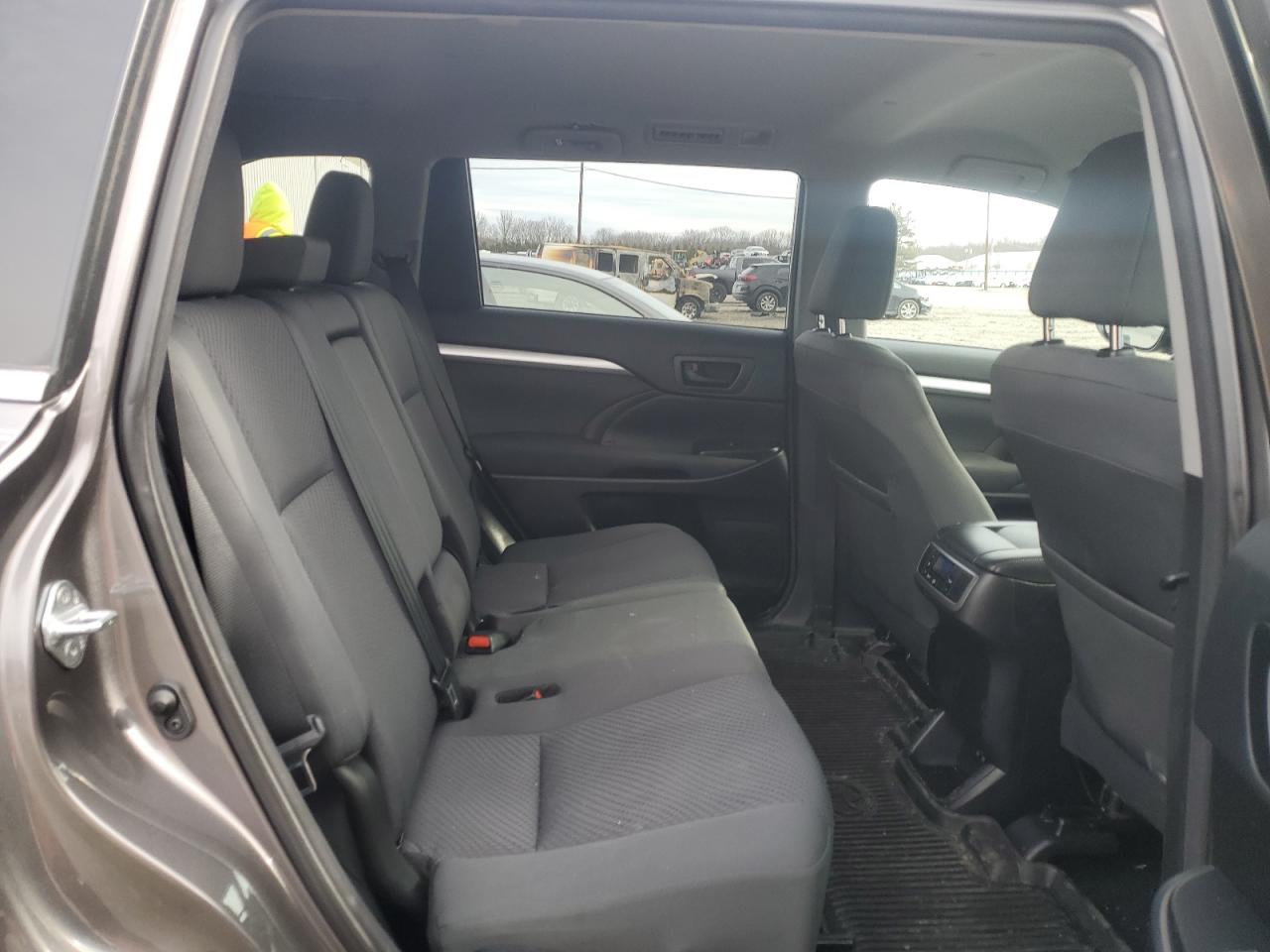 2018 Toyota Highlander - Image 11