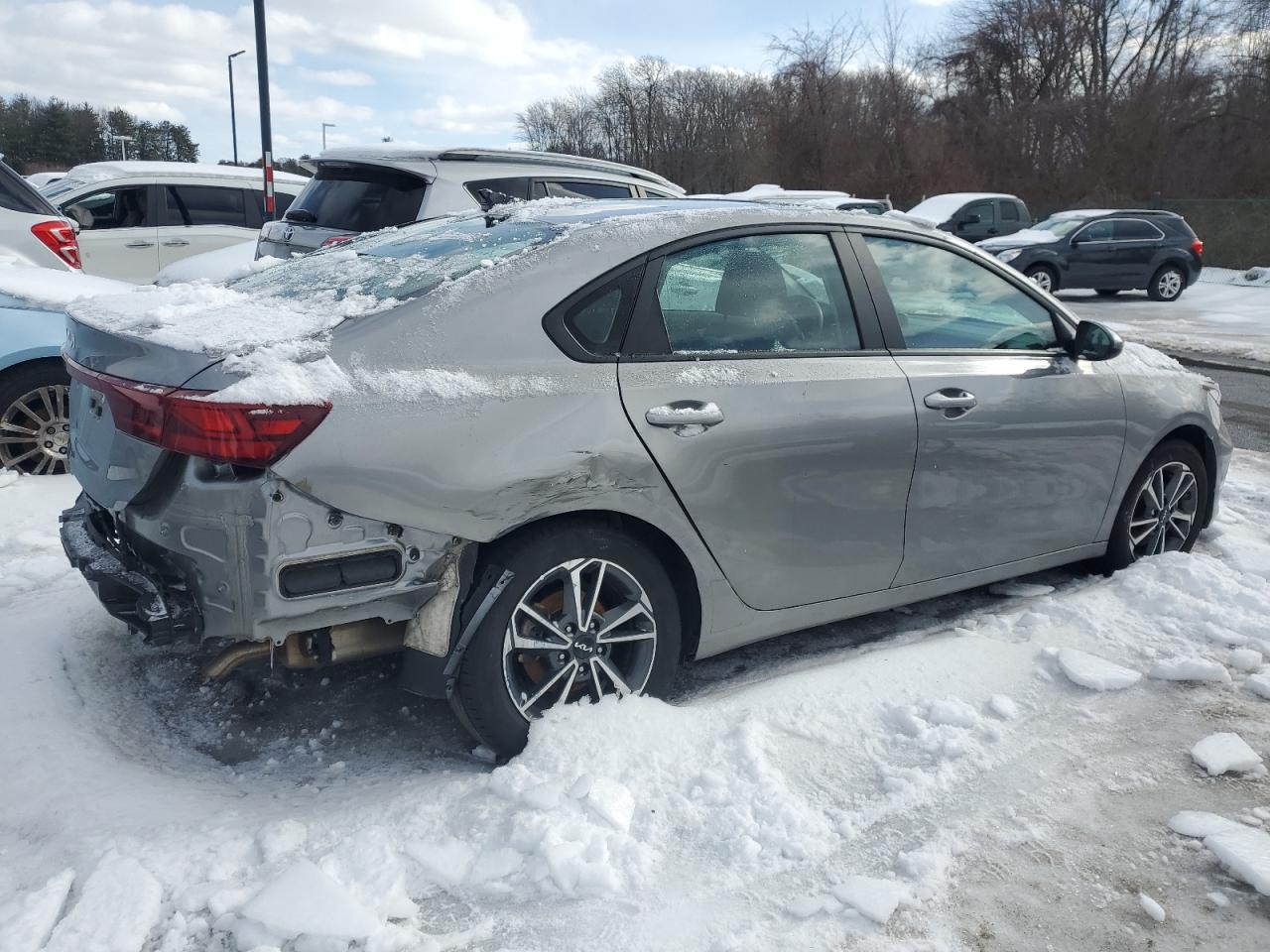2023 Kia Forte - Image 3