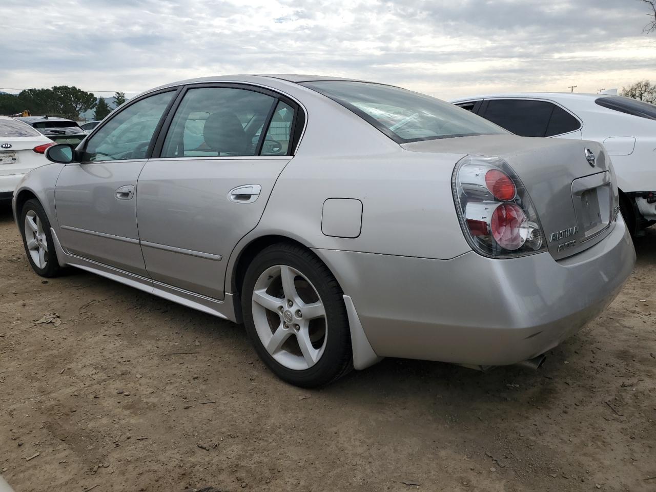 2005 Nissan Altima - Image 2