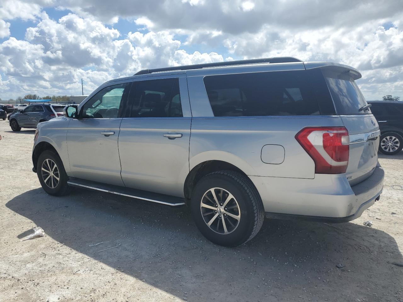 2020 Ford Expedition - Image 2