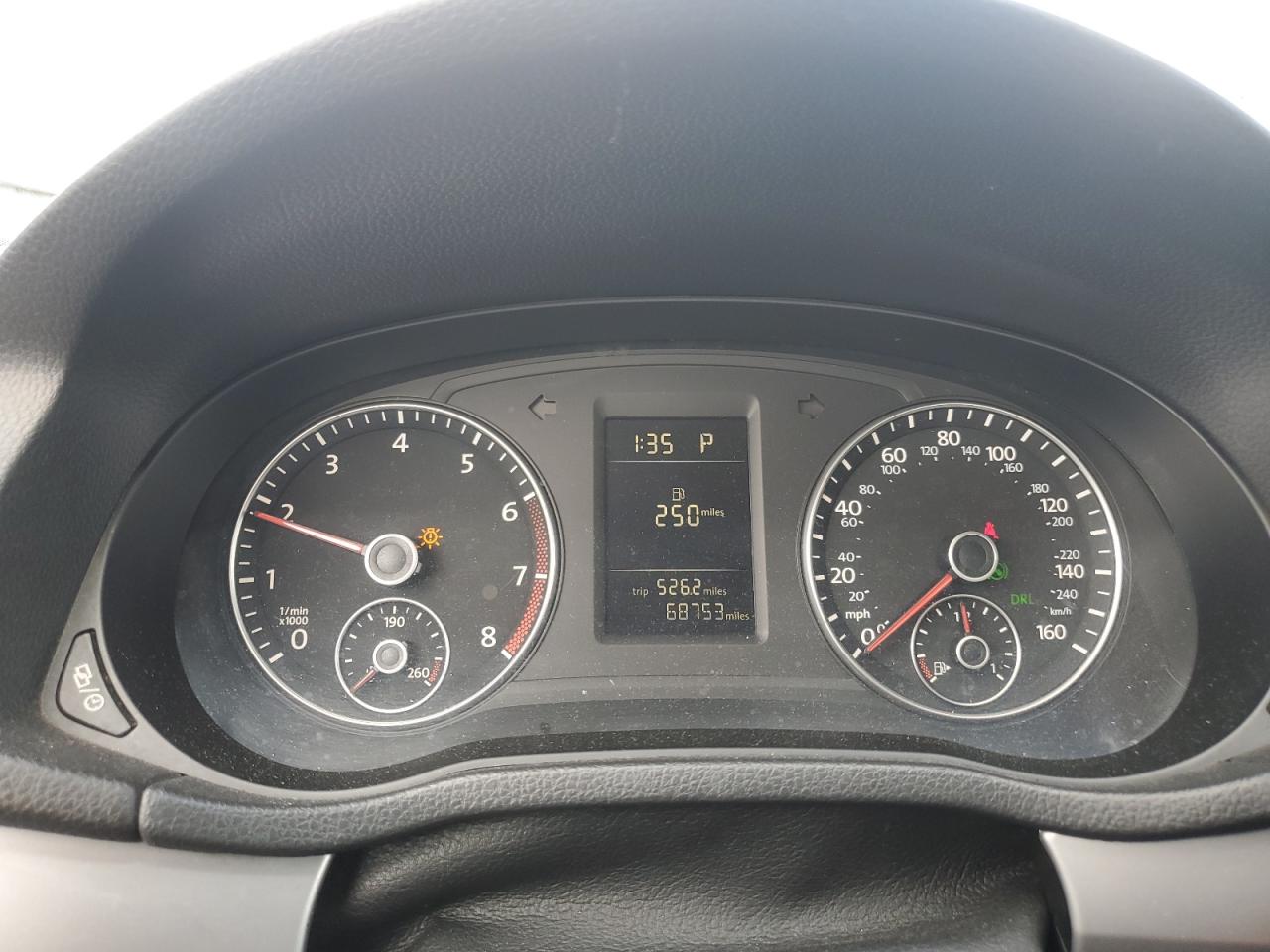 2015 Volkswagen Passat - Image 9
