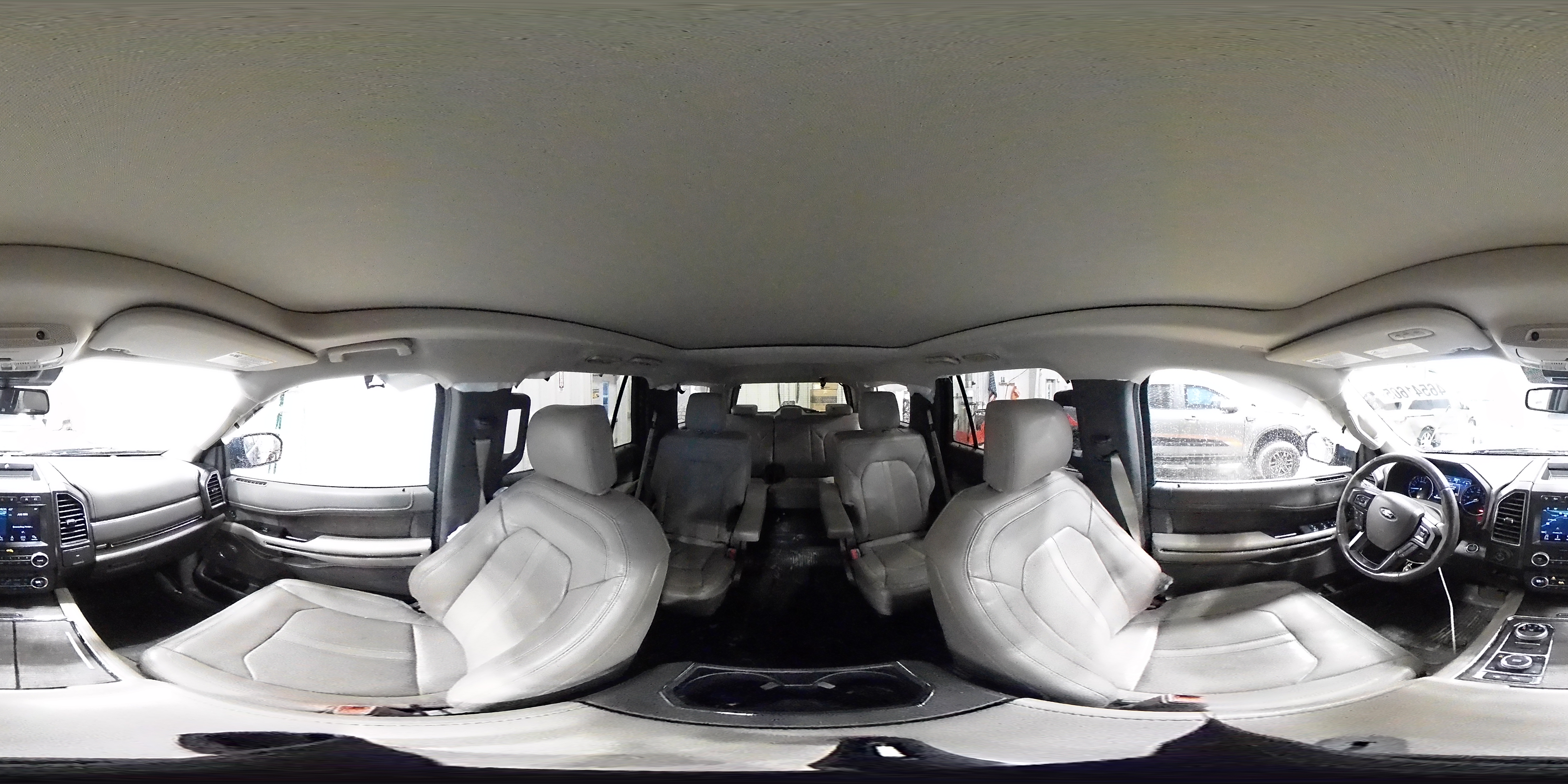 2019 Ford Expedition - Image 15