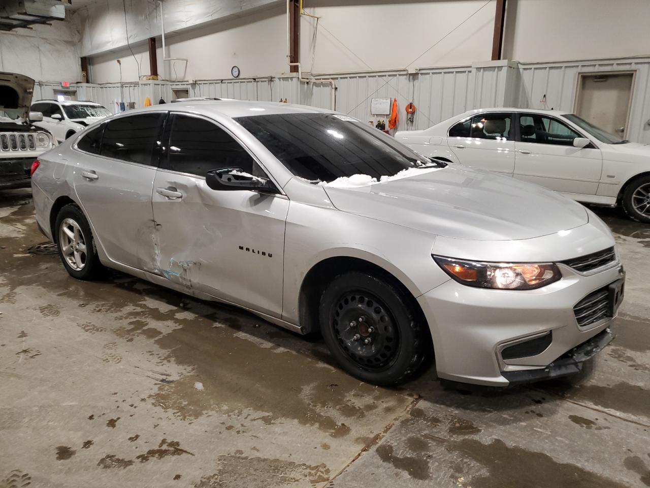 2018 Chevrolet Malibu - Image 4