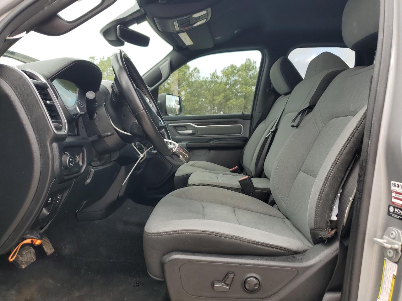 2022 RAM 1500 - Image 7