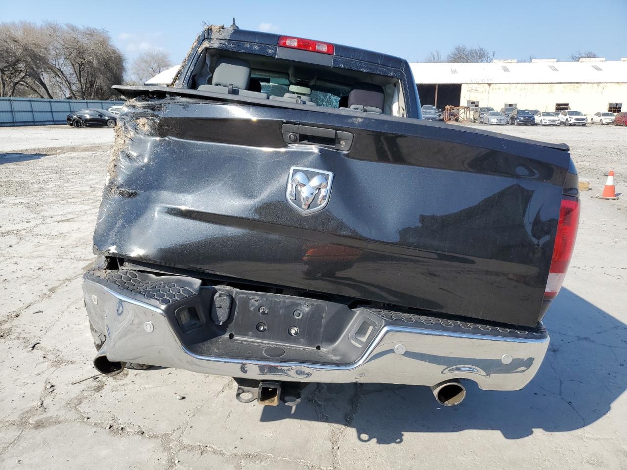 2017 RAM 1500 - Image 6