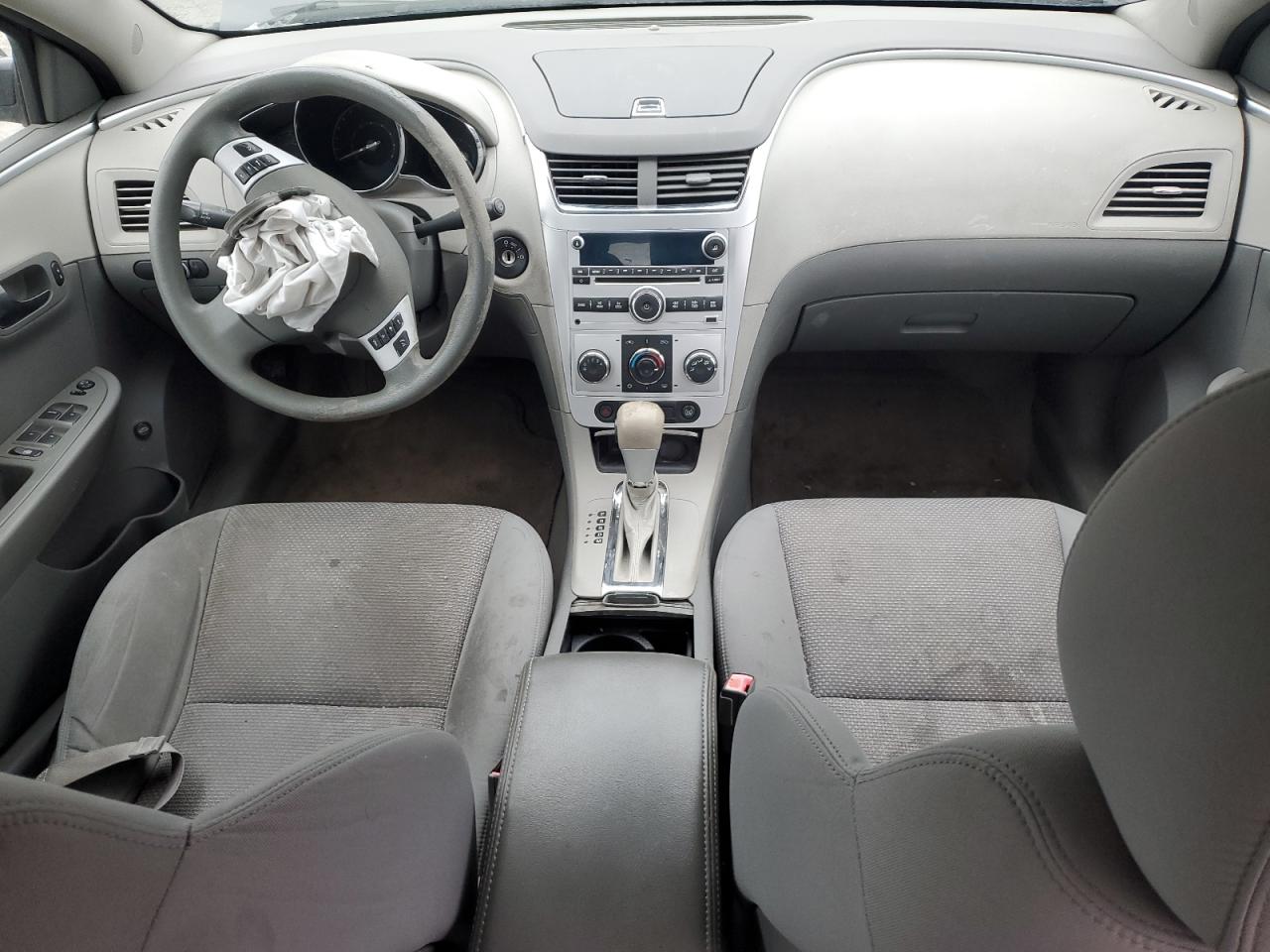 2011 Chevrolet Malibu - Image 8