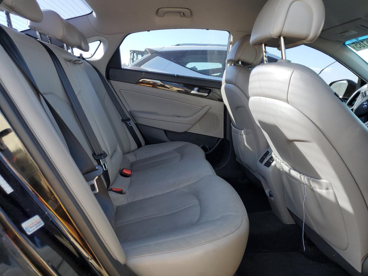 2016 Hyundai Sonata - Image 10