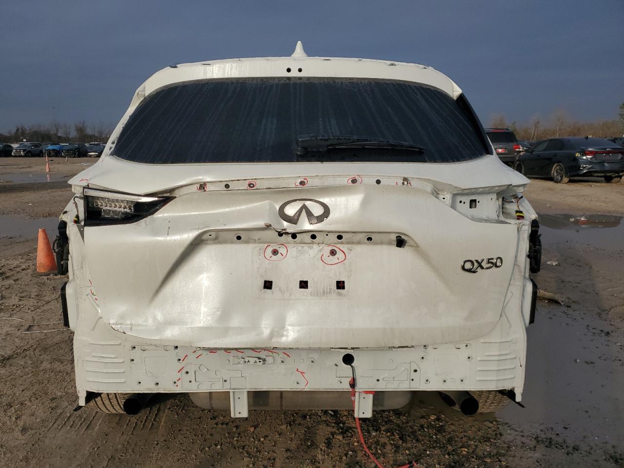 2020 Infiniti QX50 - Image 6