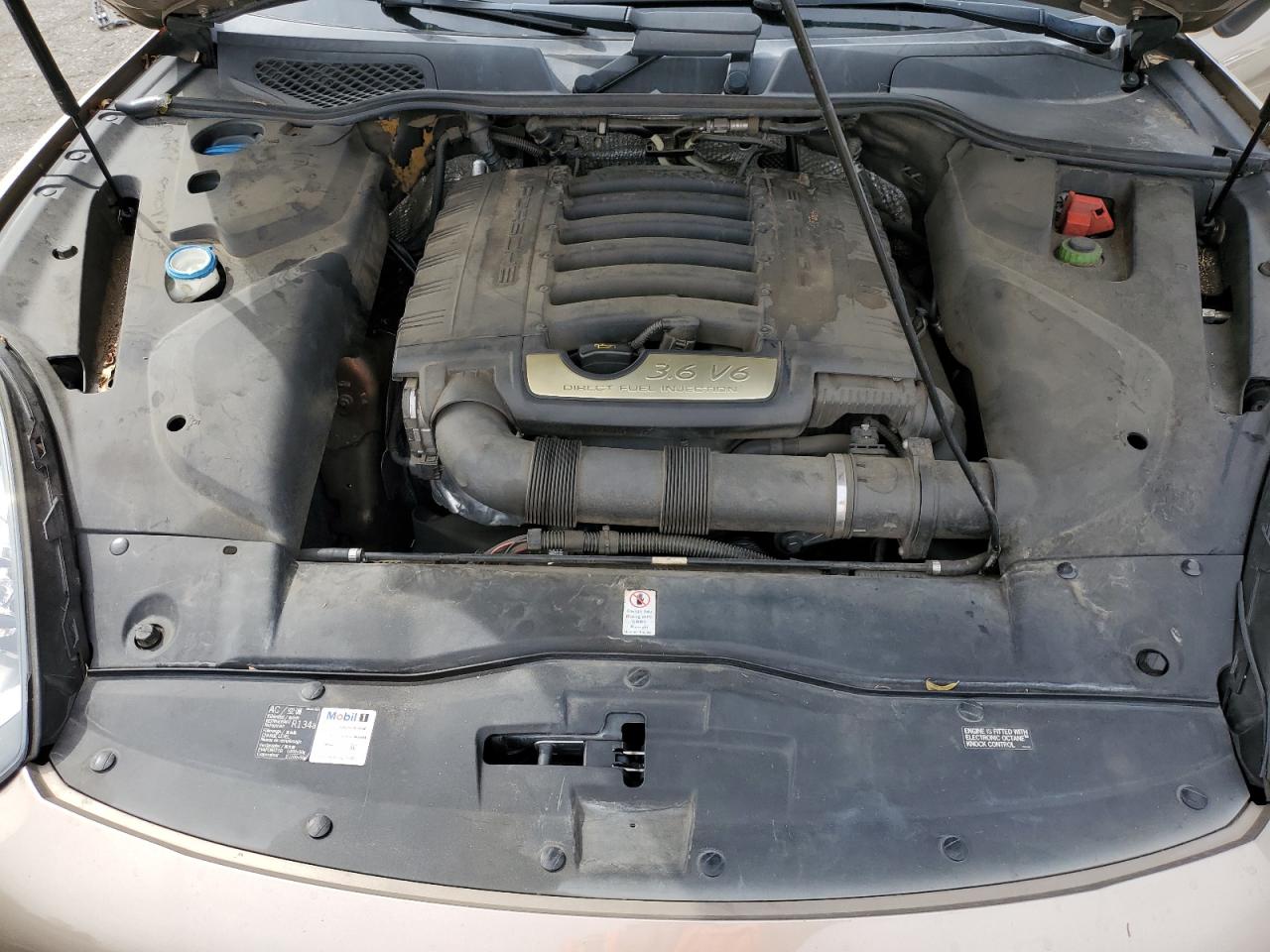 2016 Porsche Cayenne - Image 12