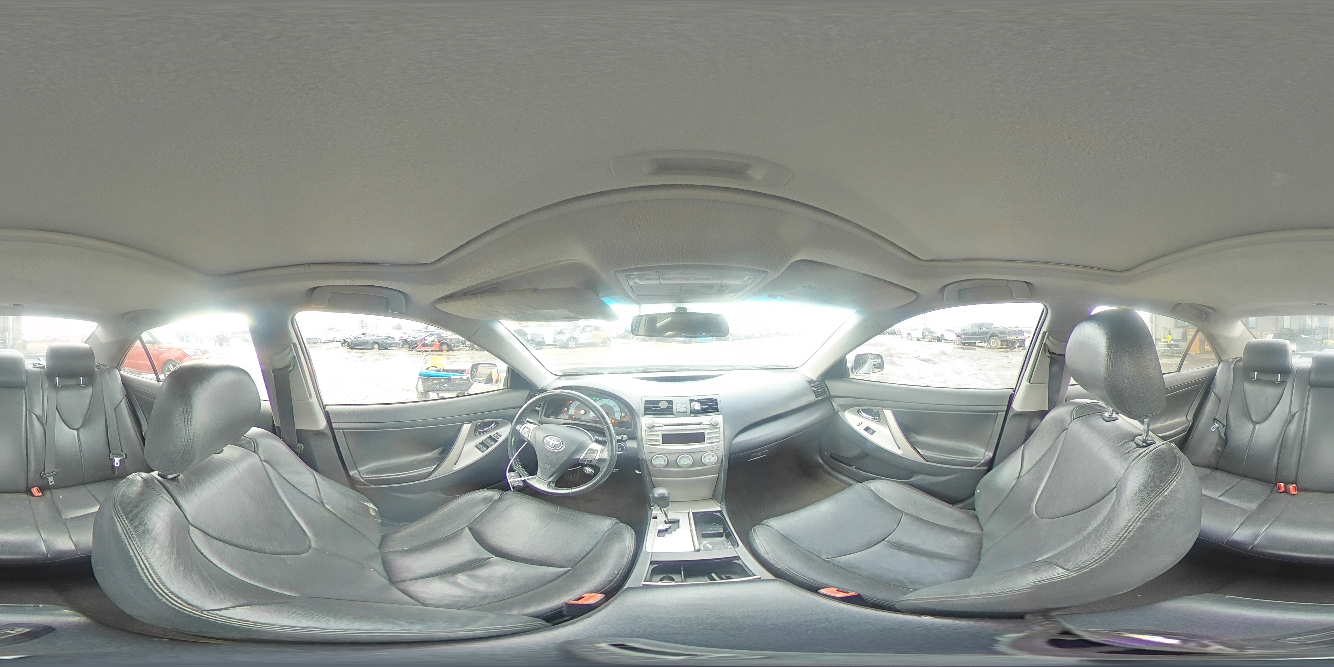 2010 Toyota Camry - Image 13