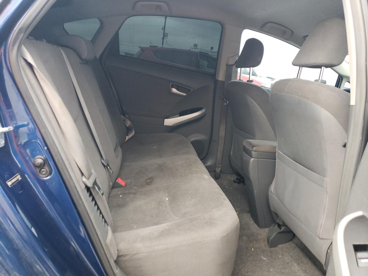 2010 Toyota Prius - Image 10