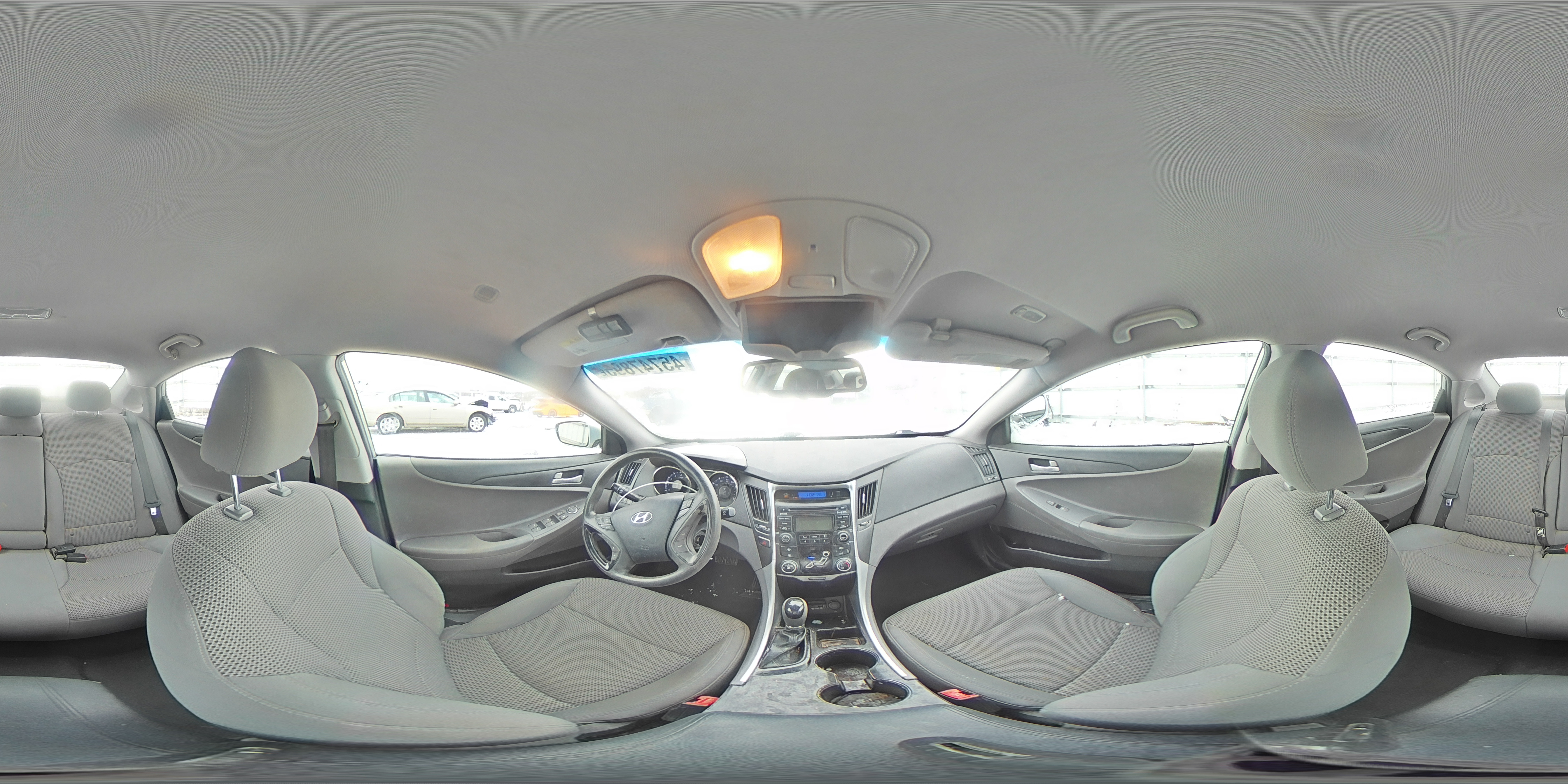2013 Hyundai Sonata - Image 12