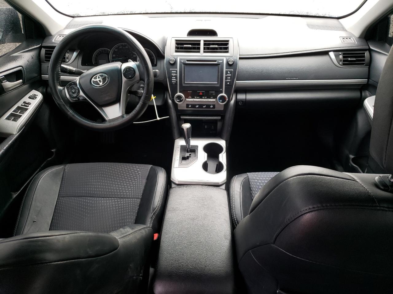 2013 Toyota Camry - Image 8