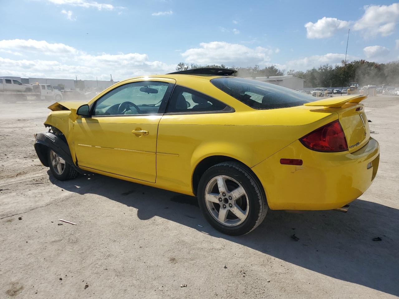 2007 Pontiac G5 - Image 2