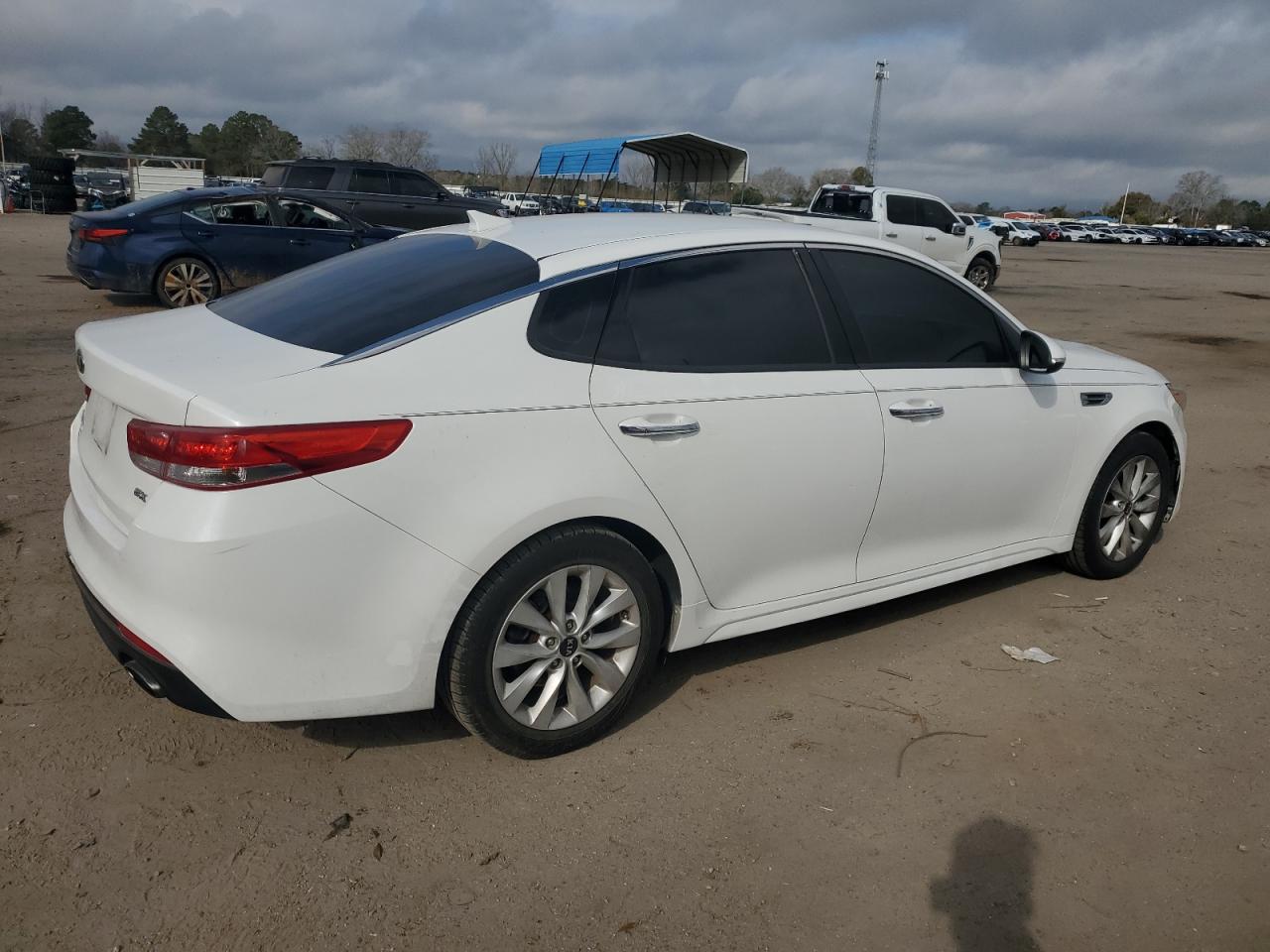 2017 Kia Optima - Image 3