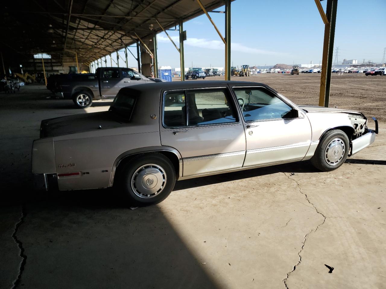 1990 Cadillac De Ville - Image 3