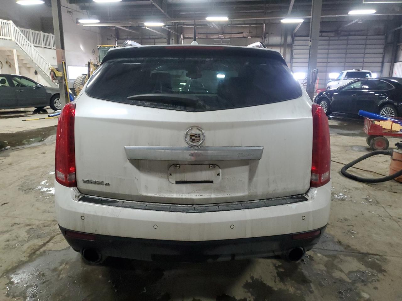 2010 Cadillac SRX - Image 6