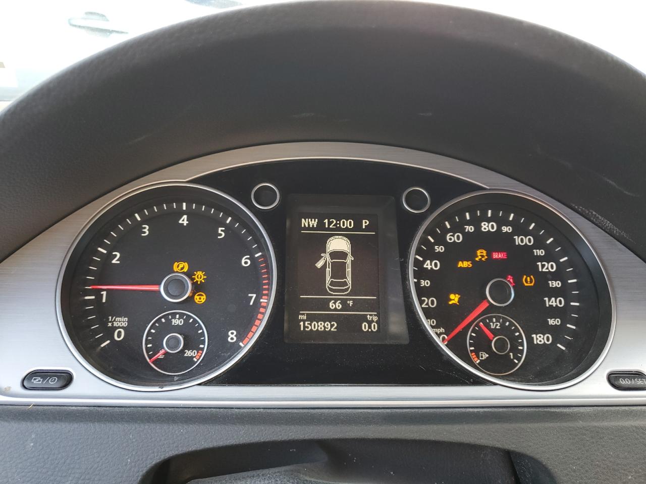 2013 Volkswagen Passat CC - Image 9