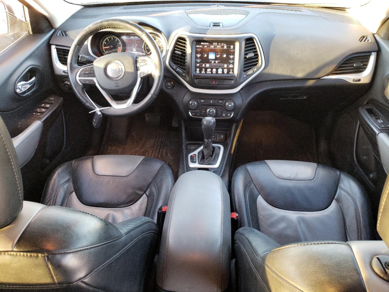 2014 Jeep Grand Cherokee - Image 8