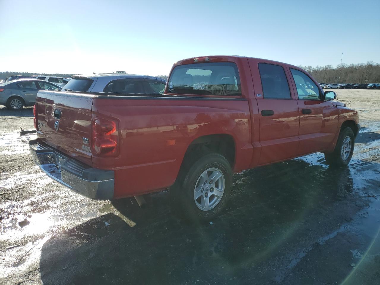 2005 Dodge Dakota - Image 3