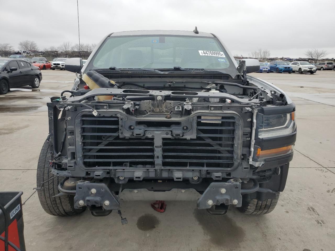 2018 Chevrolet Silverado - Image 5