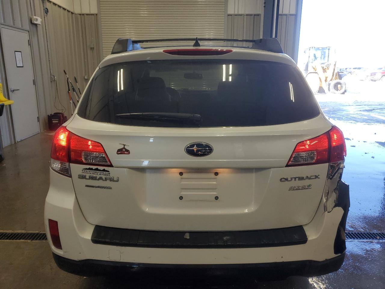 2014 Subaru Outback - Image 6