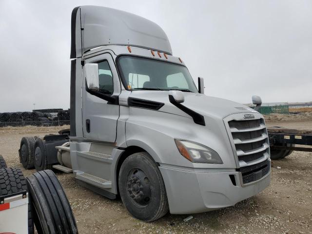 2018 Freightliner Cascadia 126 