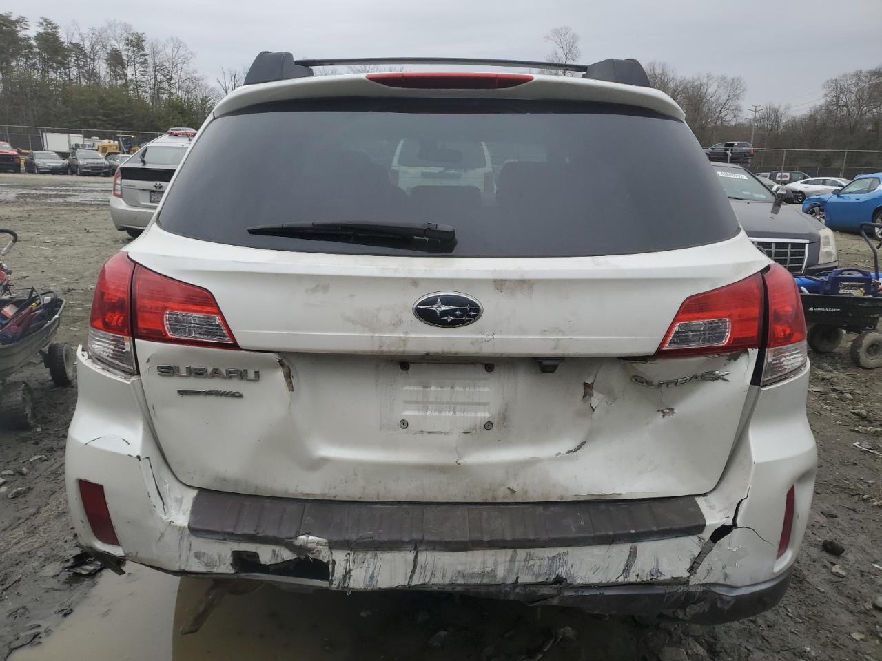 2012 Subaru Outback - Image 6