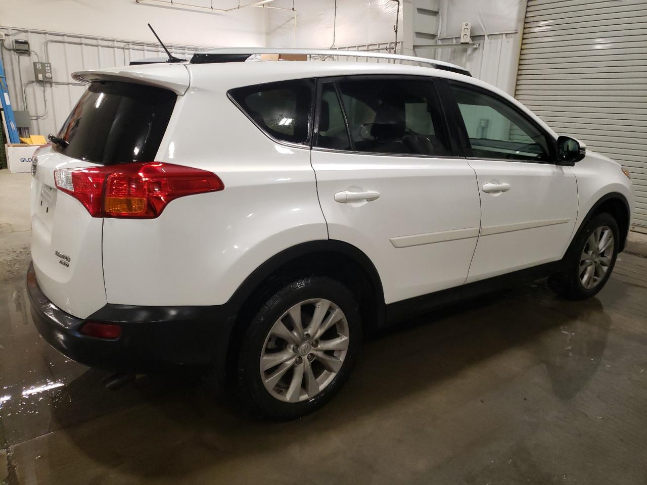 2013 Toyota RAV 4 - Image 3