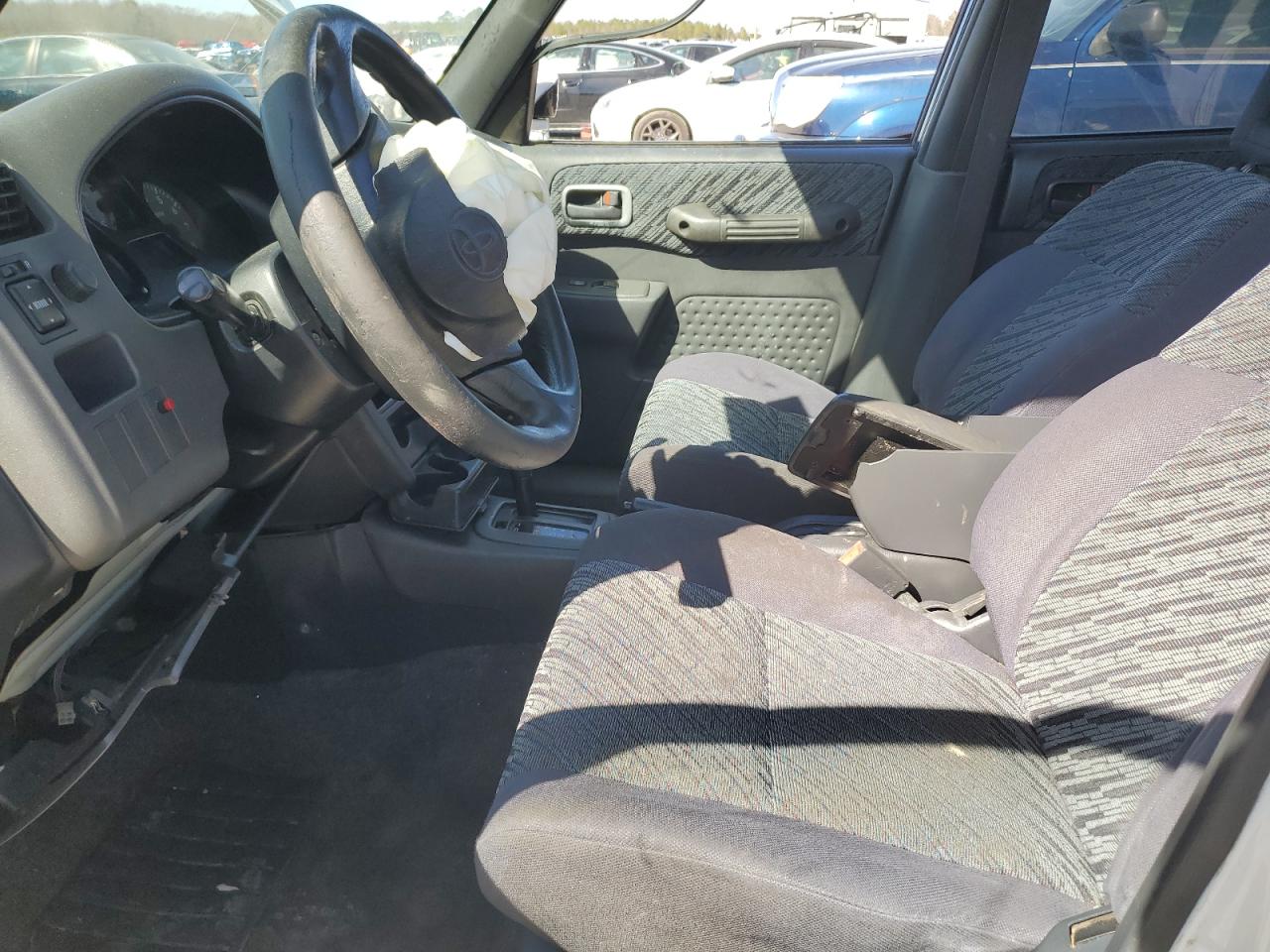 2000 Toyota RAV 4 - Image 7