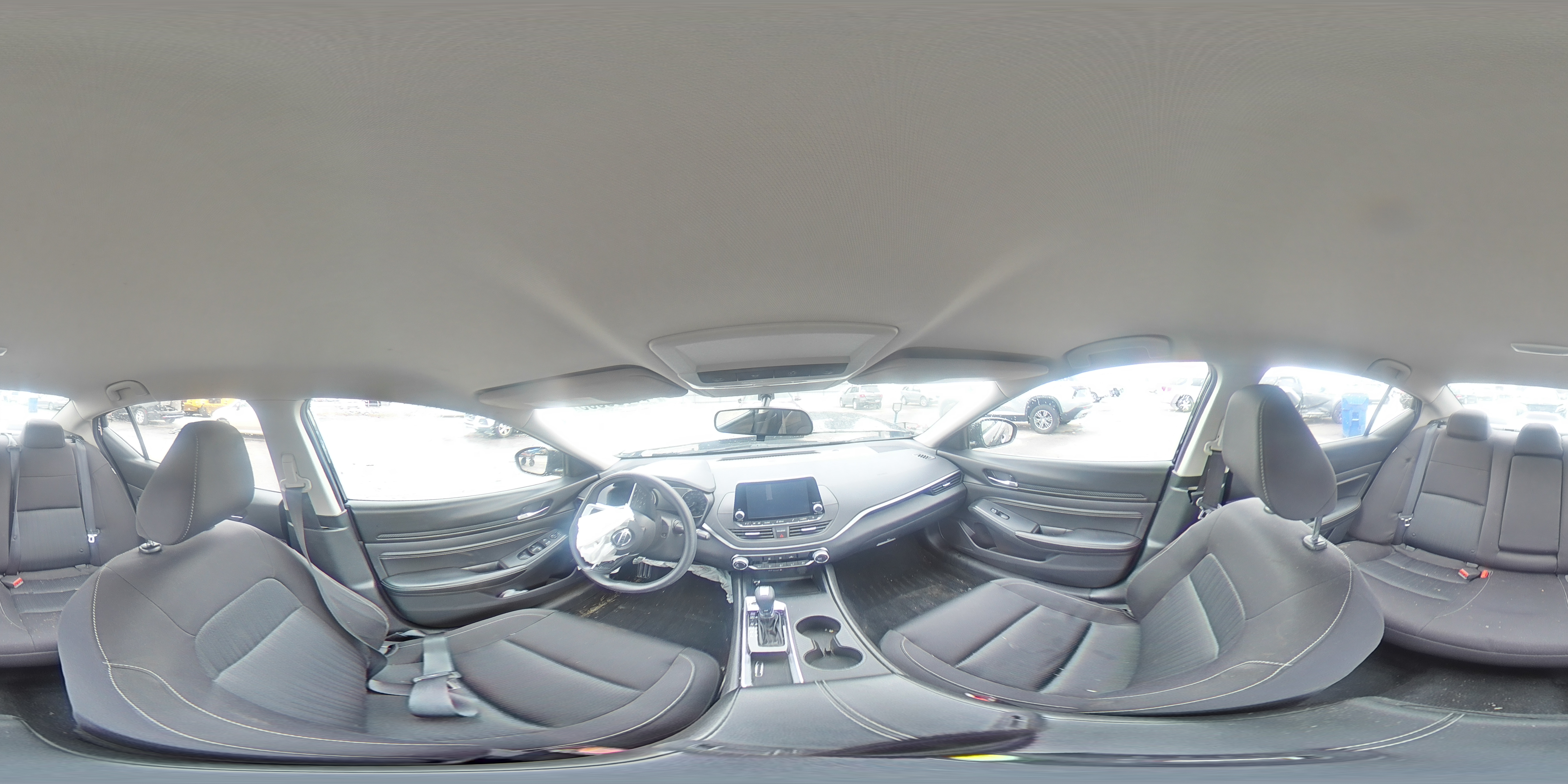2020 Nissan Altima - Image 13