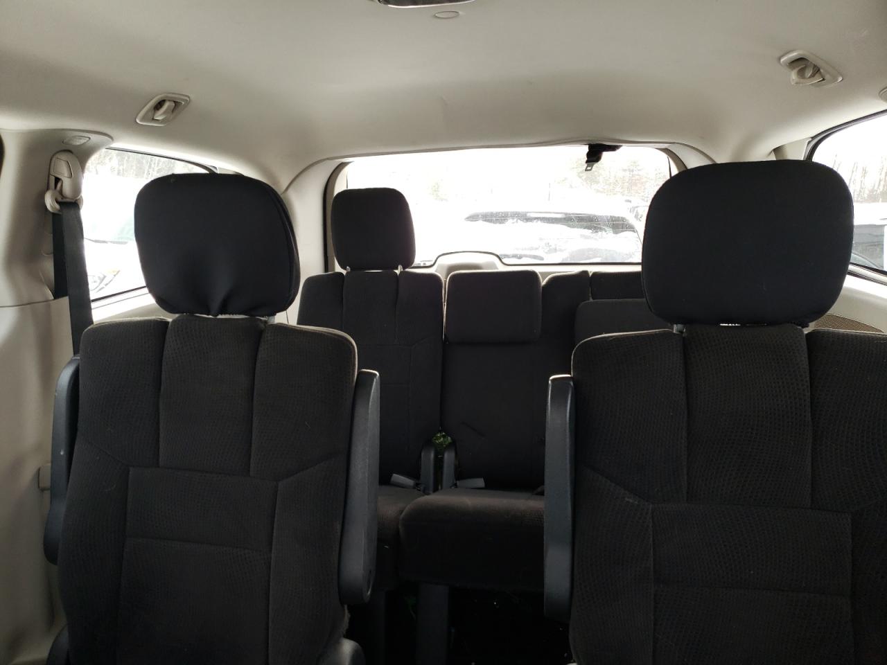 2013 Dodge Caravan - Image 10