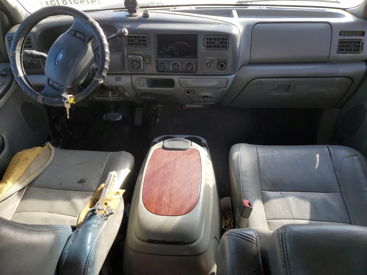 2006 Ford F350 - Image 8