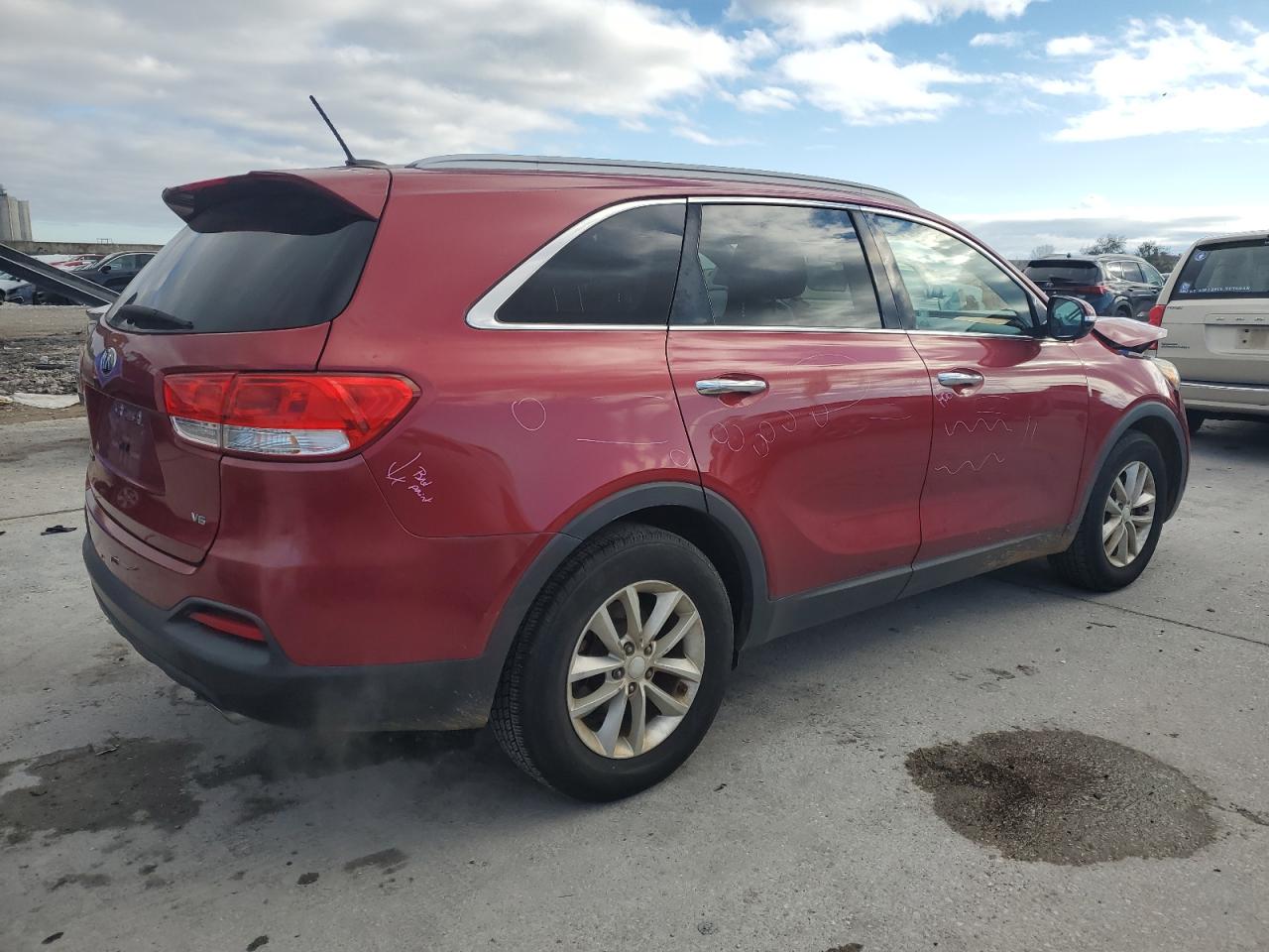 2017 Kia Sorento - Image 3