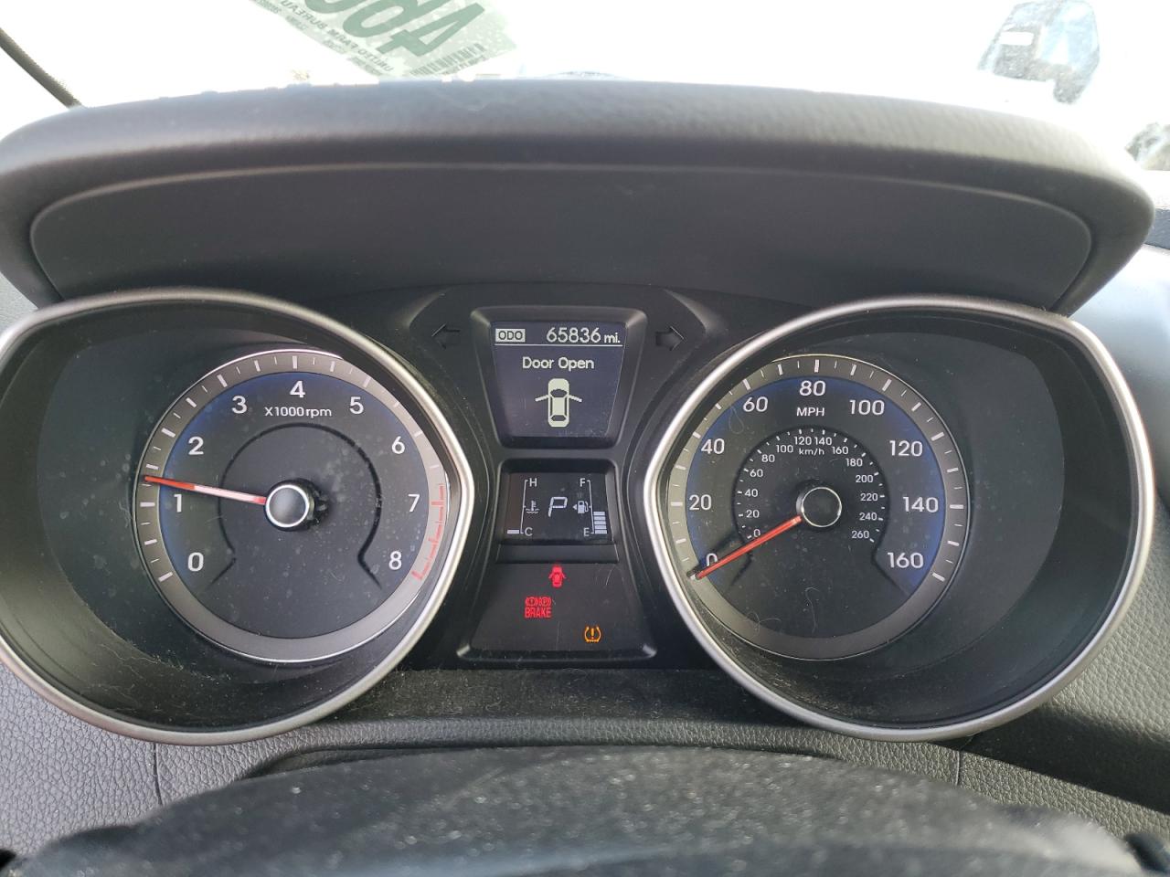 2013 Hyundai Elantra - Image 9
