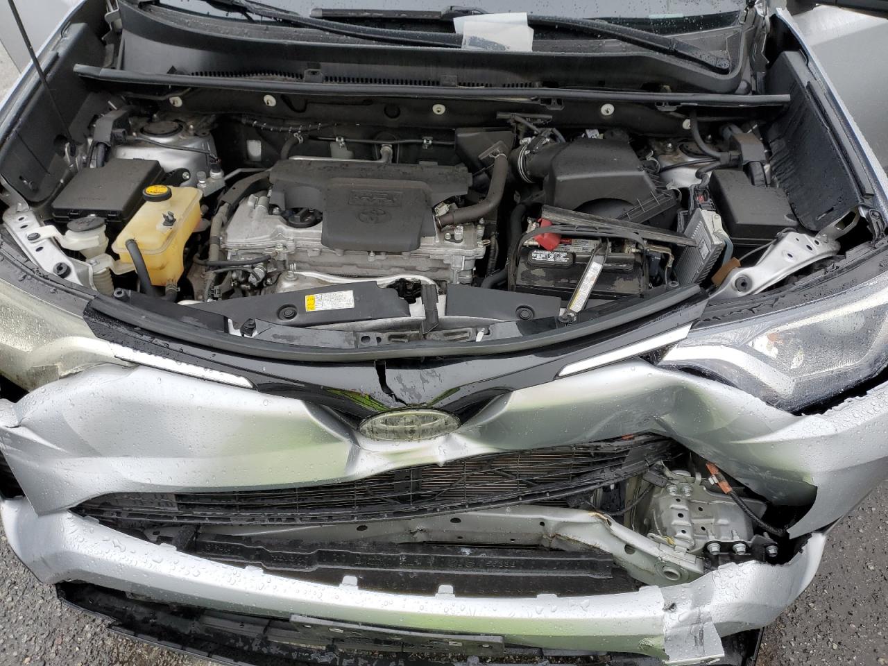 2018 Toyota RAV 4 - Image 13