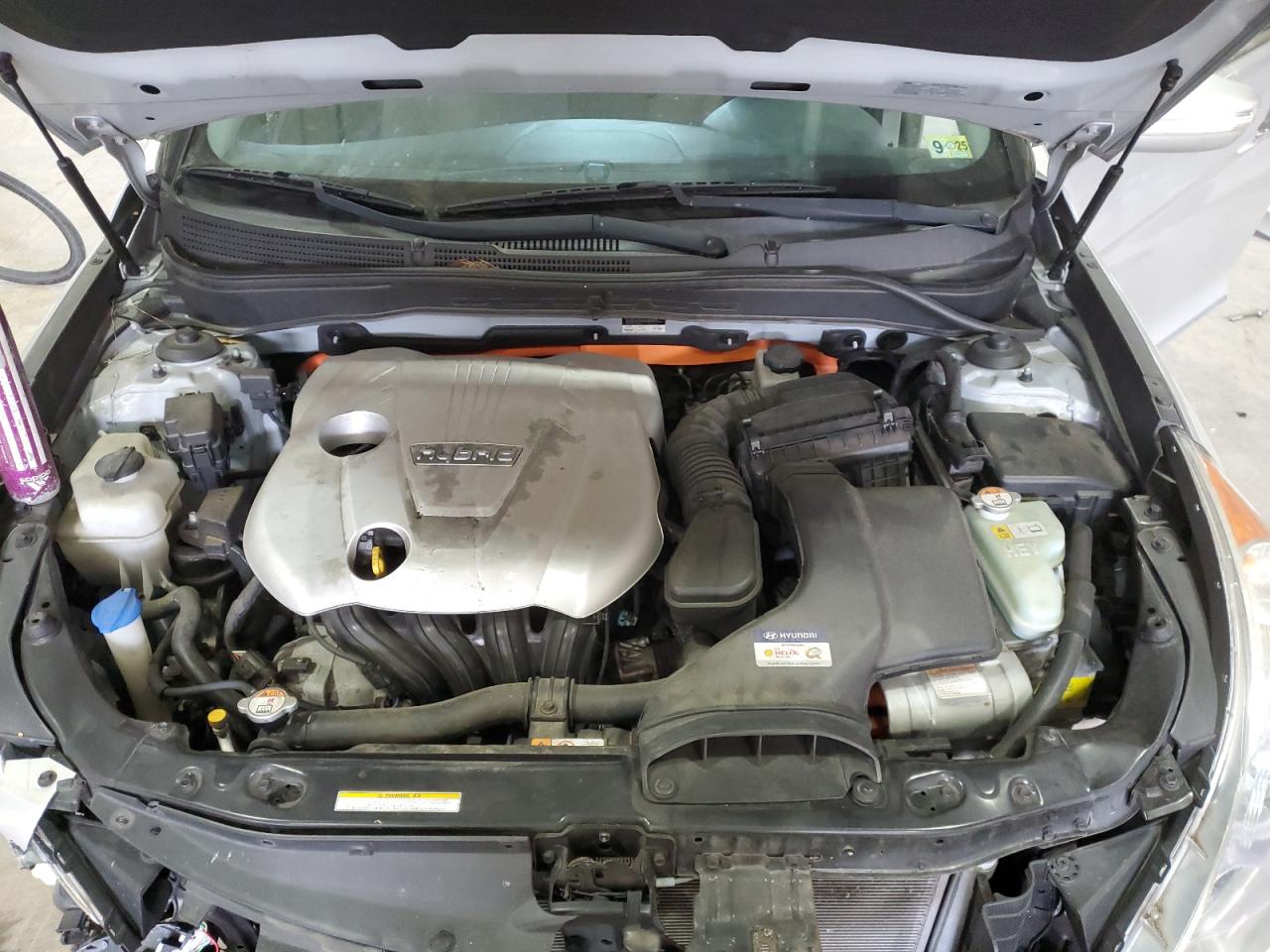 2012 Hyundai Sonata - Image 13