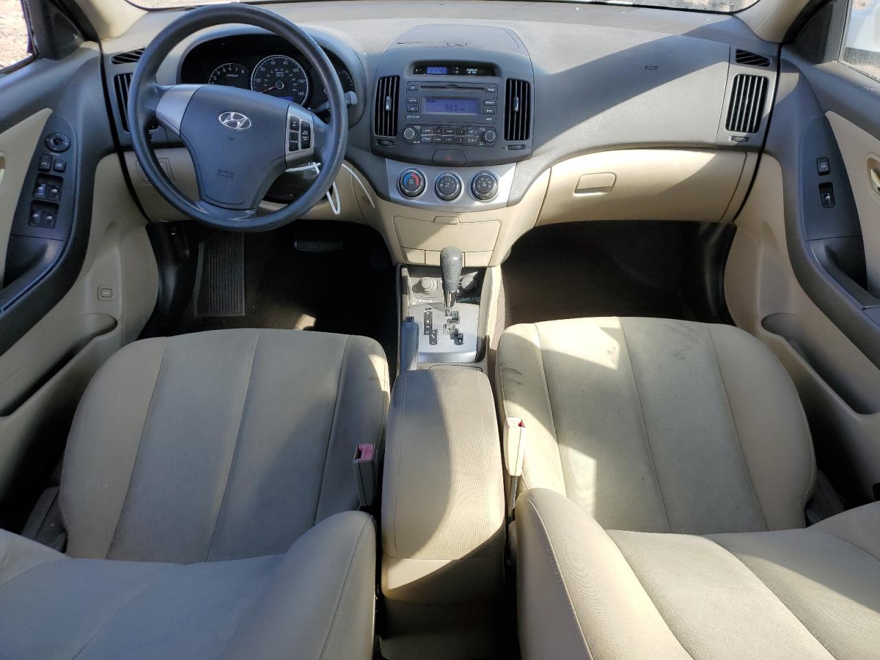 2010 Hyundai Elantra - Image 8