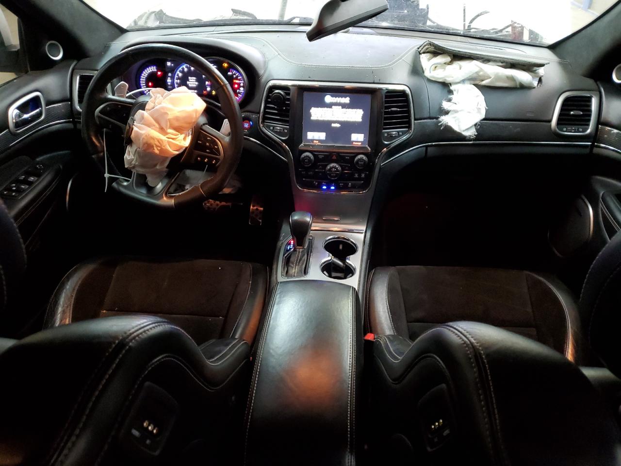 2017 Jeep Grand Cherokee - Image 8