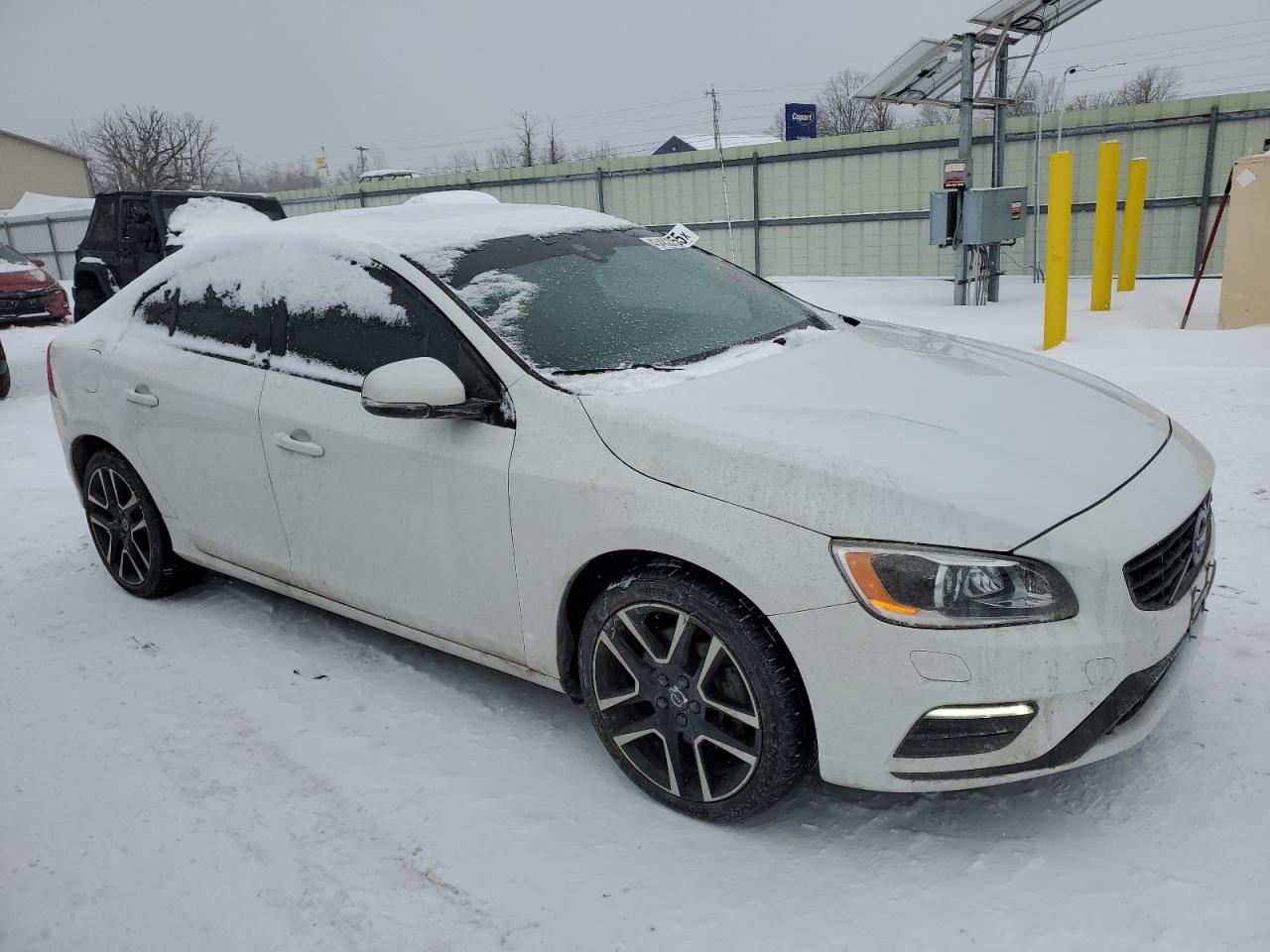 2017 Volvo S60 - Image 4