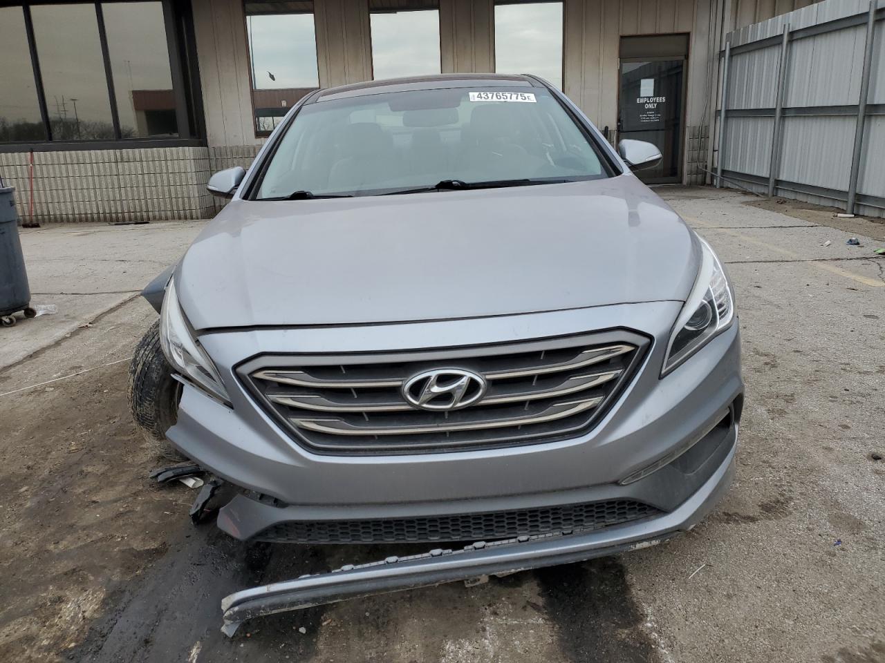 2016 Hyundai Sonata - Image 5