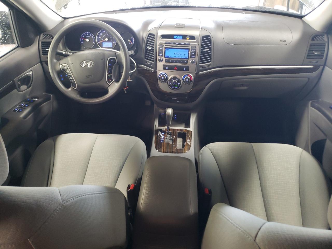 2011 Hyundai Santa Fe - Image 8